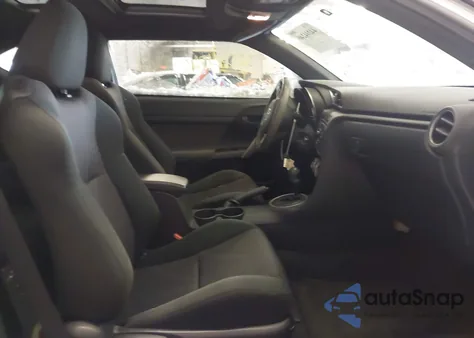 2012 Scion Tc из США, поврежденный, VIN JTKJF5C78C3035468